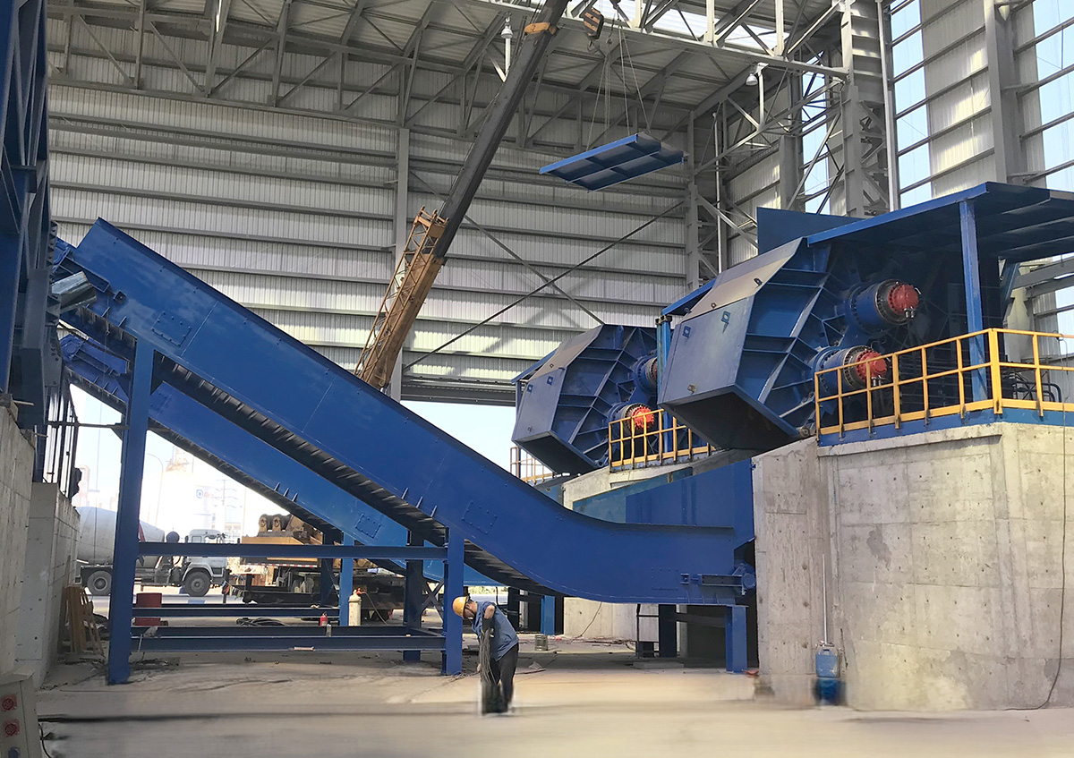 Pre-shredder and hammer mill TAURUS